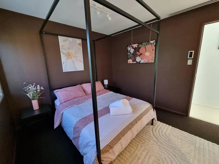 Holiday home Beachside Beauty- Large Family Home In Scarborough