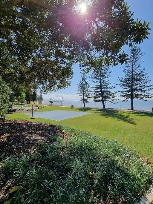 Holiday home Beachside Beauty- Large Family Home In Scarborough Australia